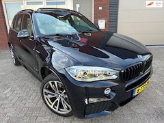 BMW X5 - XDrive35i High Executive / Leder / Pano / Navi / Camera / Memory