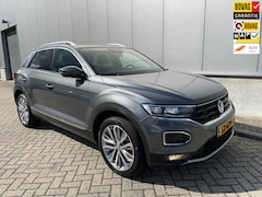 Volkswagen T-Roc - 1.5 TSI Sport / Camera / Panorama Dak