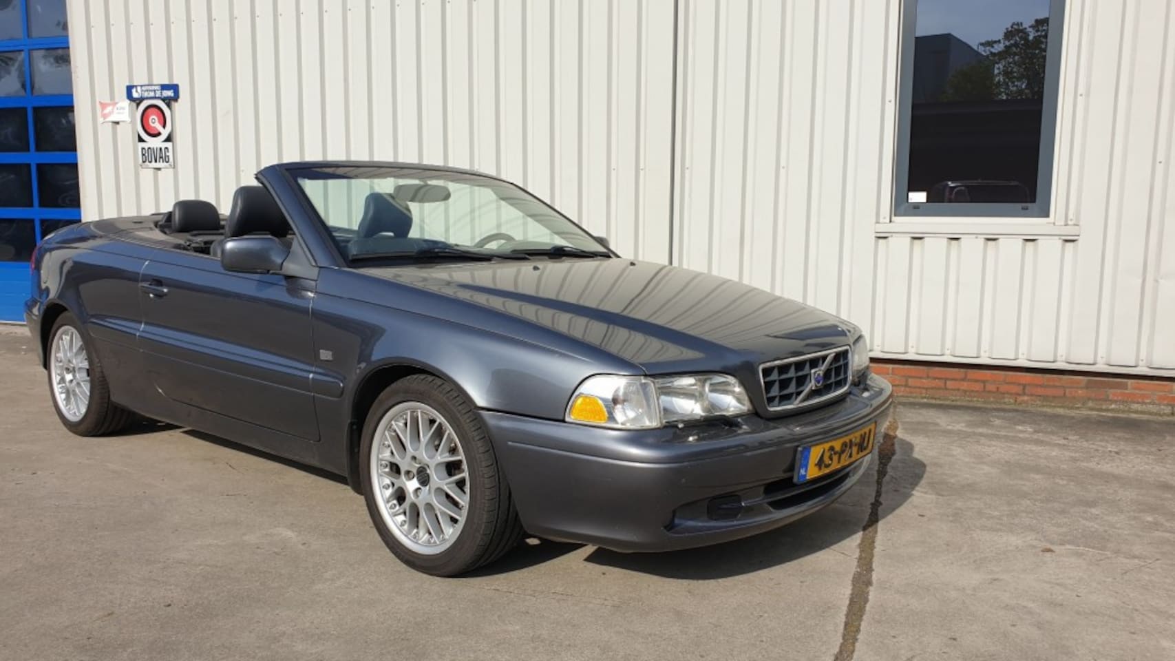 Volvo C70 - 2.4 T TOURER BLACK  Automaat - AutoWereld.nl