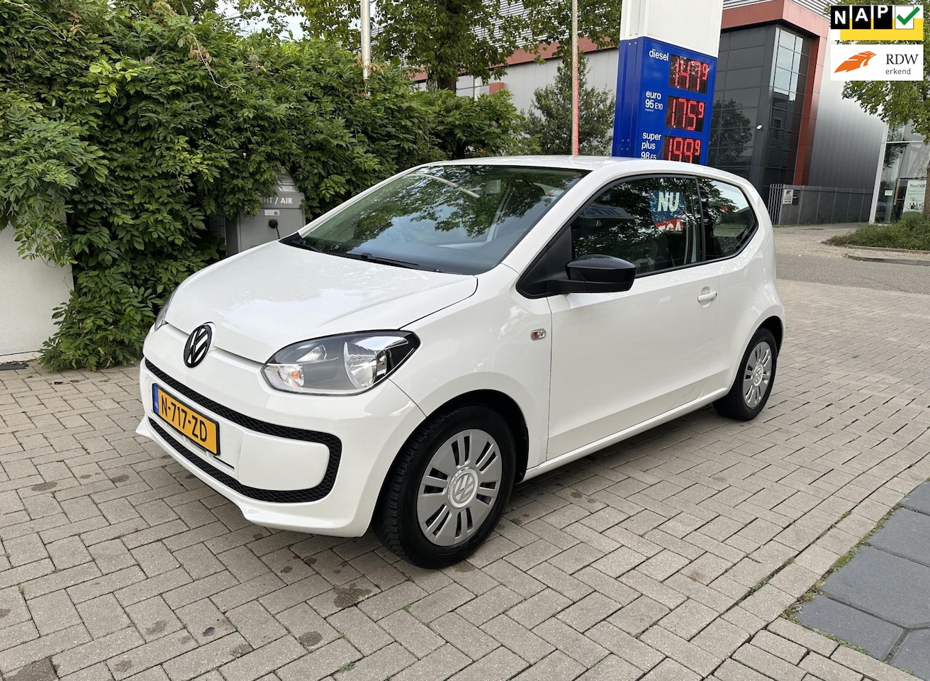 Volkswagen Up! - 1.0 high up! BlueMotion Airco - AutoWereld.nl