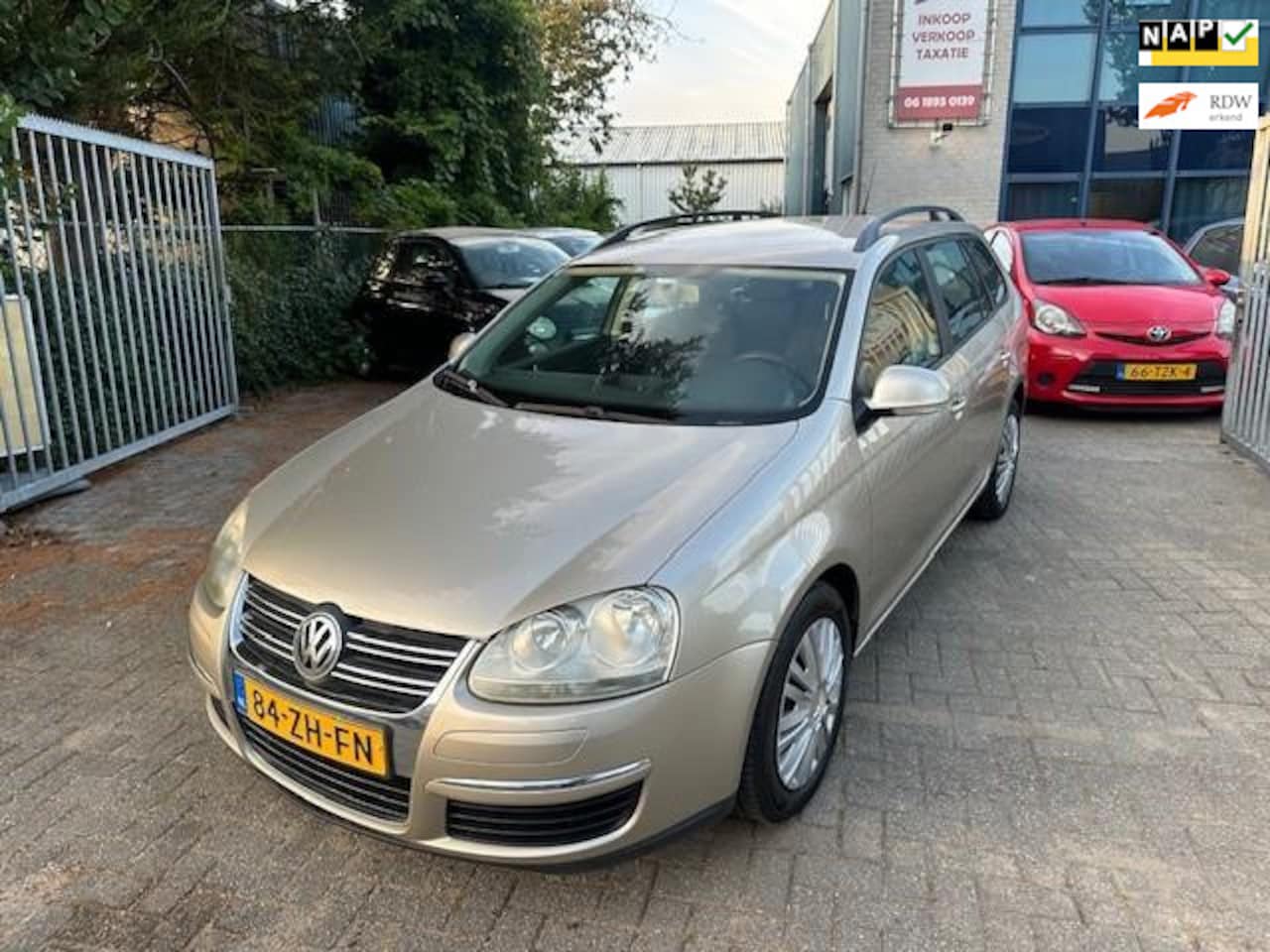 Volkswagen Golf Variant - 1.4 TSI Trendline 1.4 TSI Trendline, Apk 08/2025, Trekhaak, Airco - AutoWereld.nl