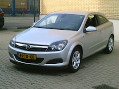 Opel Astra GTC - 1.8 Cosmo Apk 3-8-2025 Airco LMV Cruise