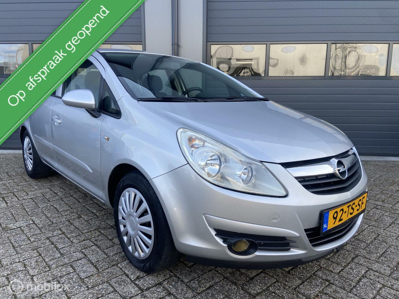 Opel Corsa - 1.2-16V Enjoy Uitvoering 5Drs / Airco - AutoWereld.nl