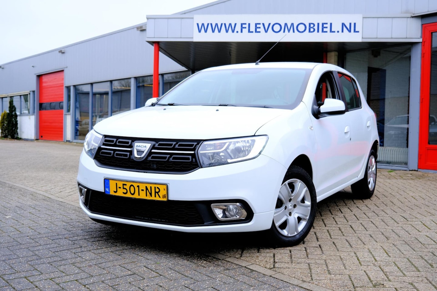 Dacia Sandero - 1.0 TCe Bi-Fuel/LPG-G3 Comfort Airco|Cruise - AutoWereld.nl