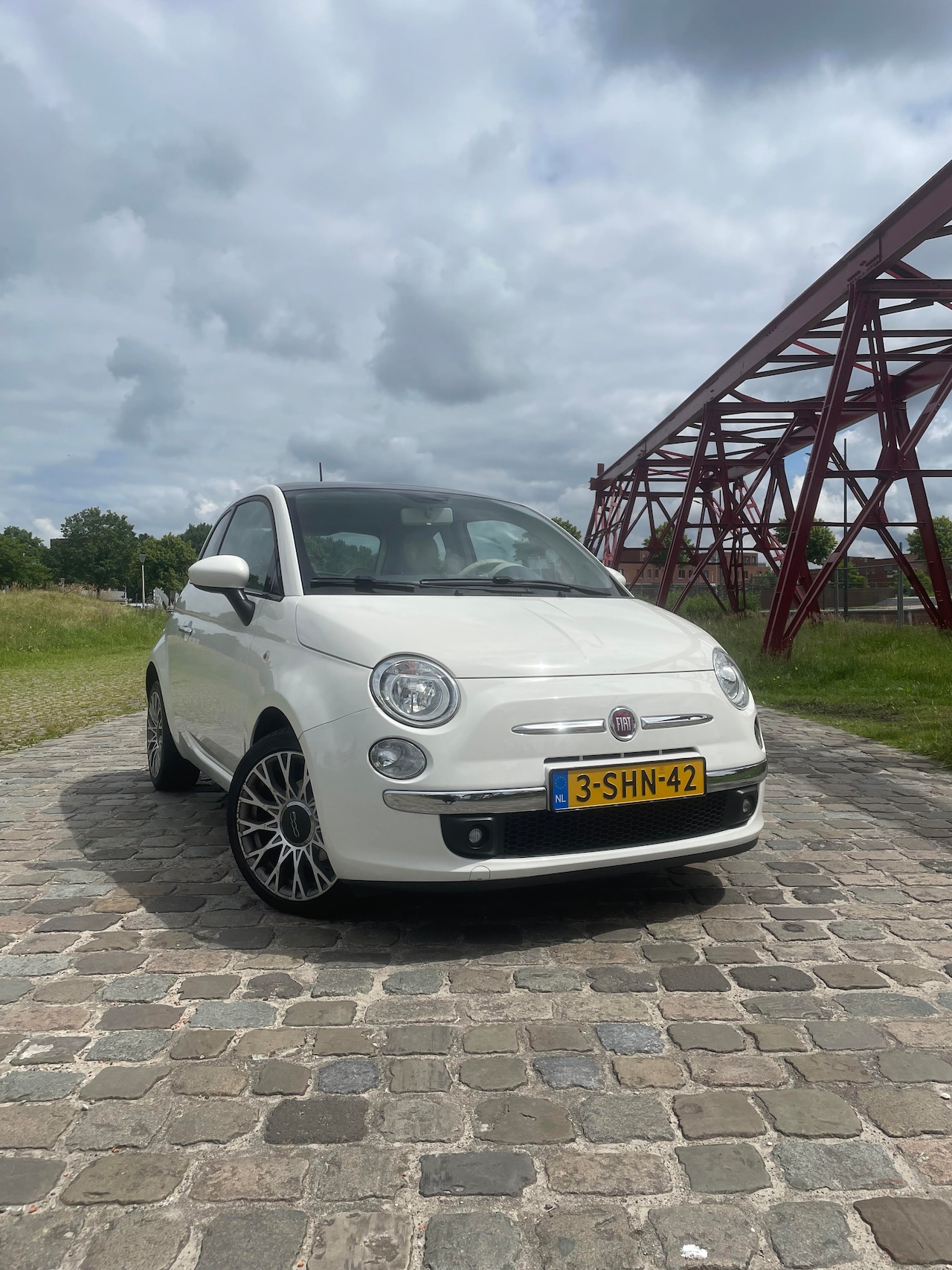 Fiat 500 - 0.9 TwinAir Lounge --> Met panoramadak & nieuwe apk bij aflevering - AutoWereld.nl