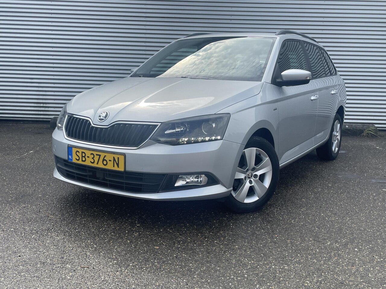 Skoda Fabia Combi - 1.0 TSI Clever NAP airco cruise trekhaak. - AutoWereld.nl