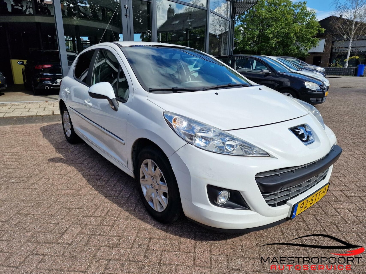 Peugeot 207 - 1.6 VTi Active 1.6 VTi Active - AutoWereld.nl