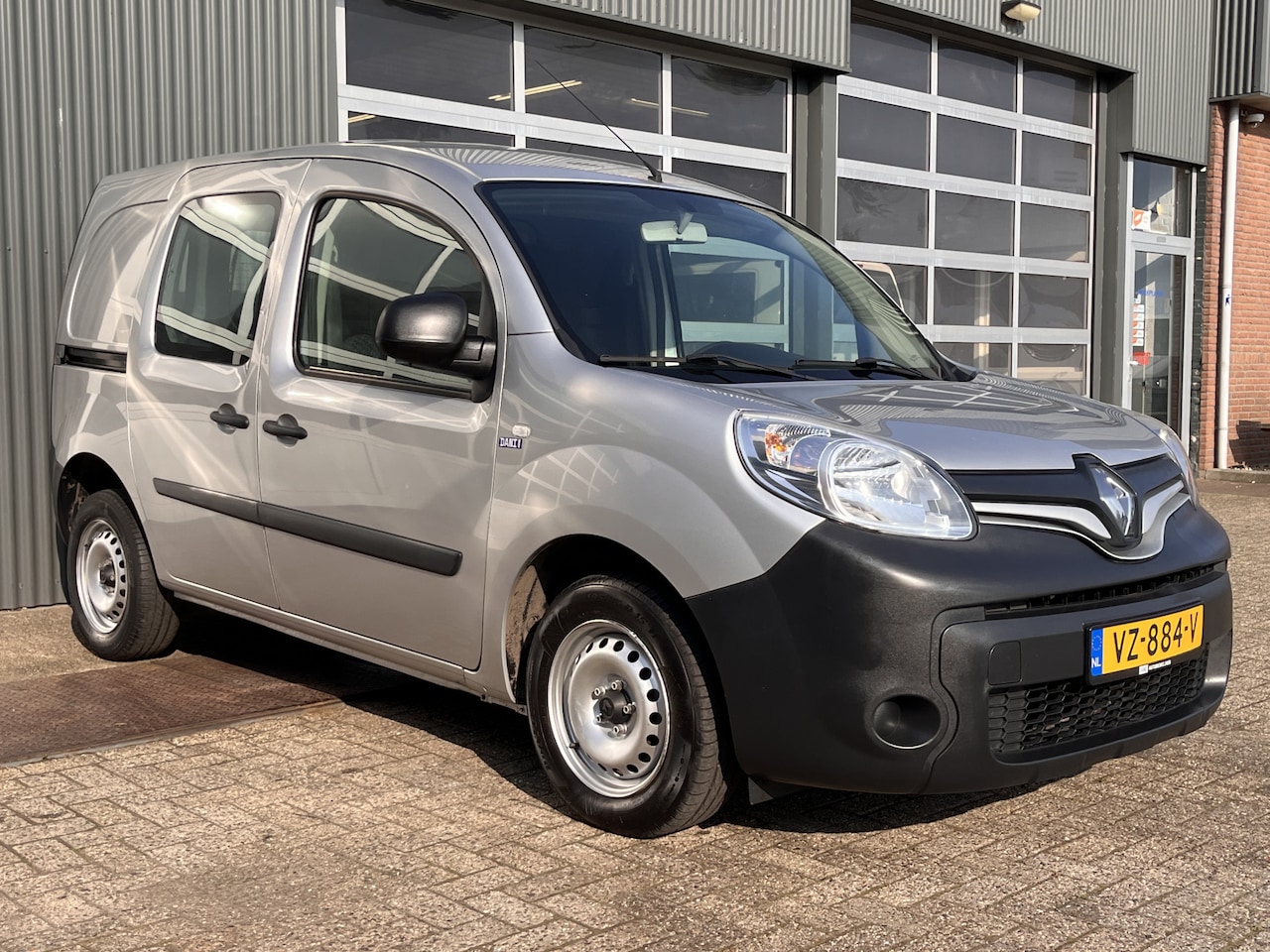 Renault Kangoo - 1.2 TCe 115 S&S Comfort Benzine Elektrische ramen Parkeersensoren achter Start/stop Ruiten - AutoWereld.nl