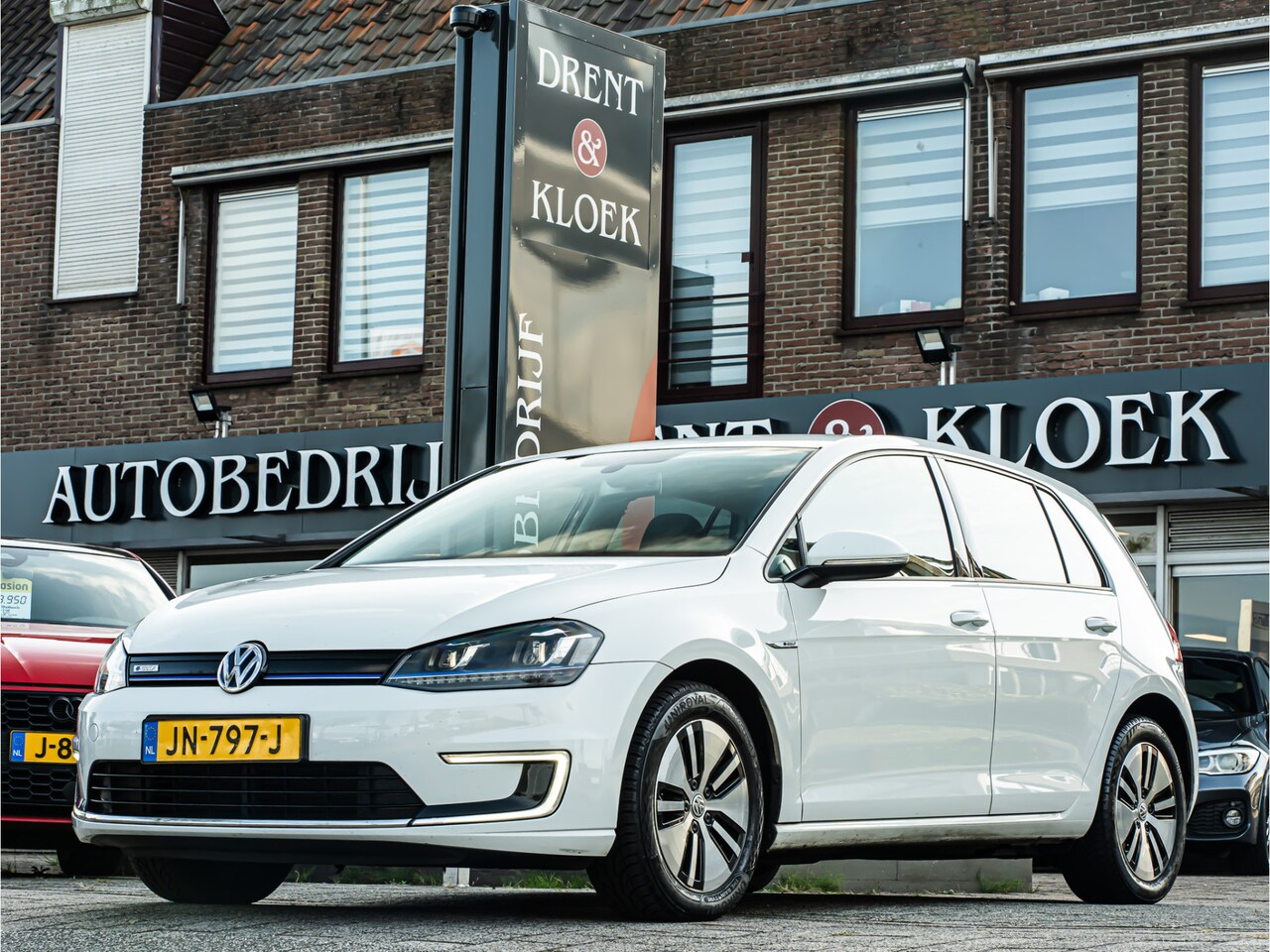 Volkswagen e-Golf - e-Golf ORG NL CRUISE NAVI LED 124000KM!! - AutoWereld.nl