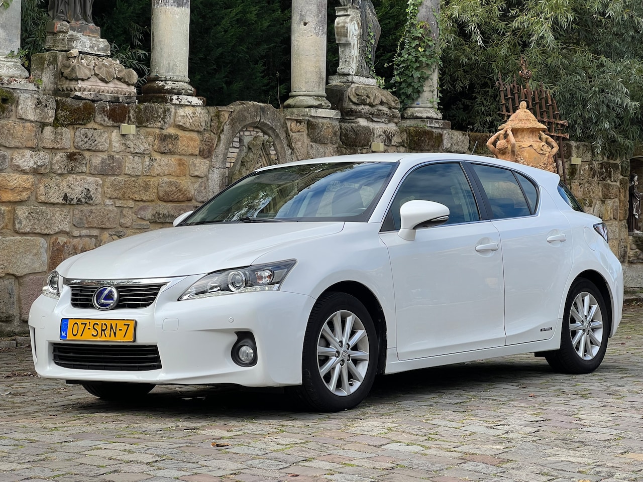 Lexus CT - 200h Hybrid 126.000KM | NAP | dealer onderhouden | Keyless entry - AutoWereld.nl