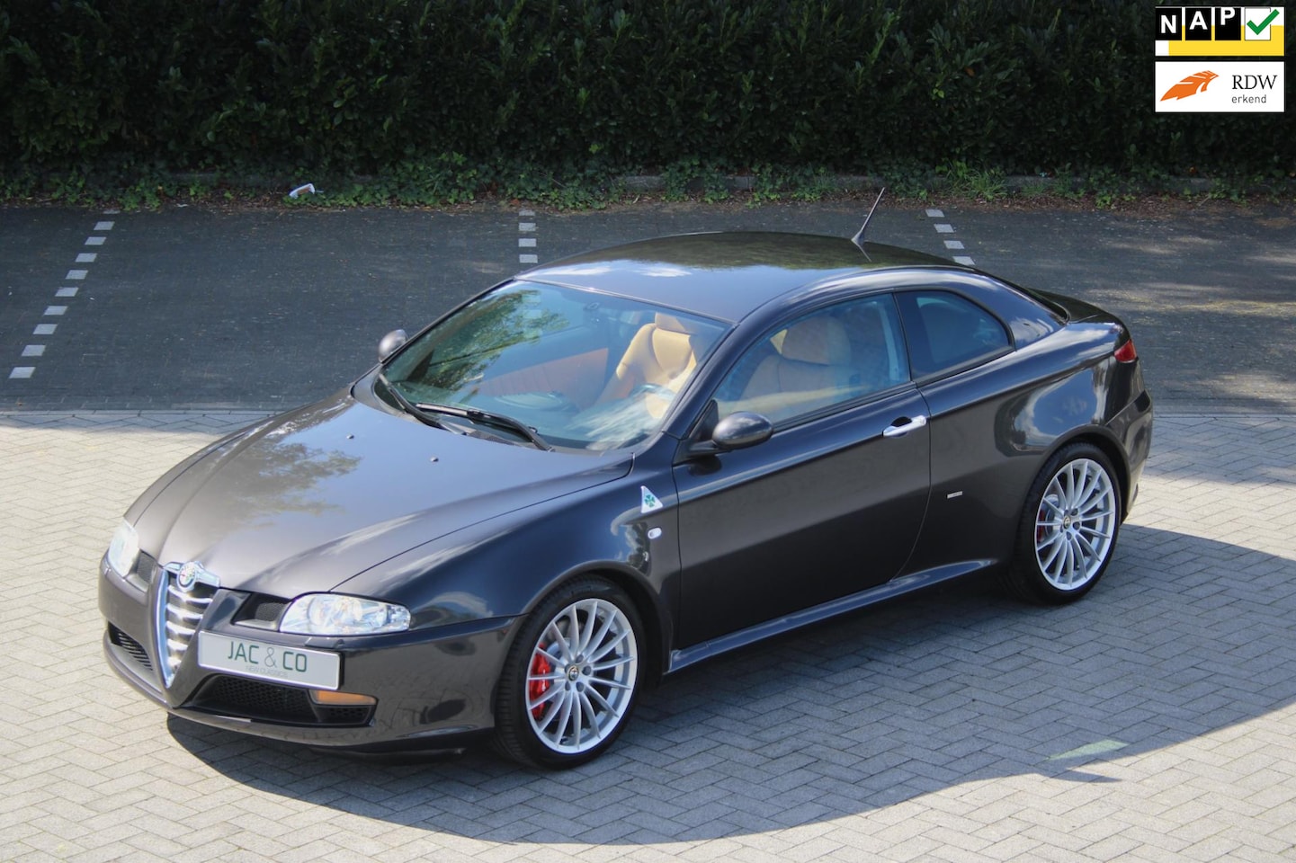 Alfa Romeo GT - 3.2 V6 Distinctive 3.2 V6 Distinctive - AutoWereld.nl