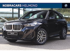 BMW X1 - sDrive18i M Sport Automaat / Trekhaak / Sportstoelen / Adaptieve LED / M Adaptief onderste