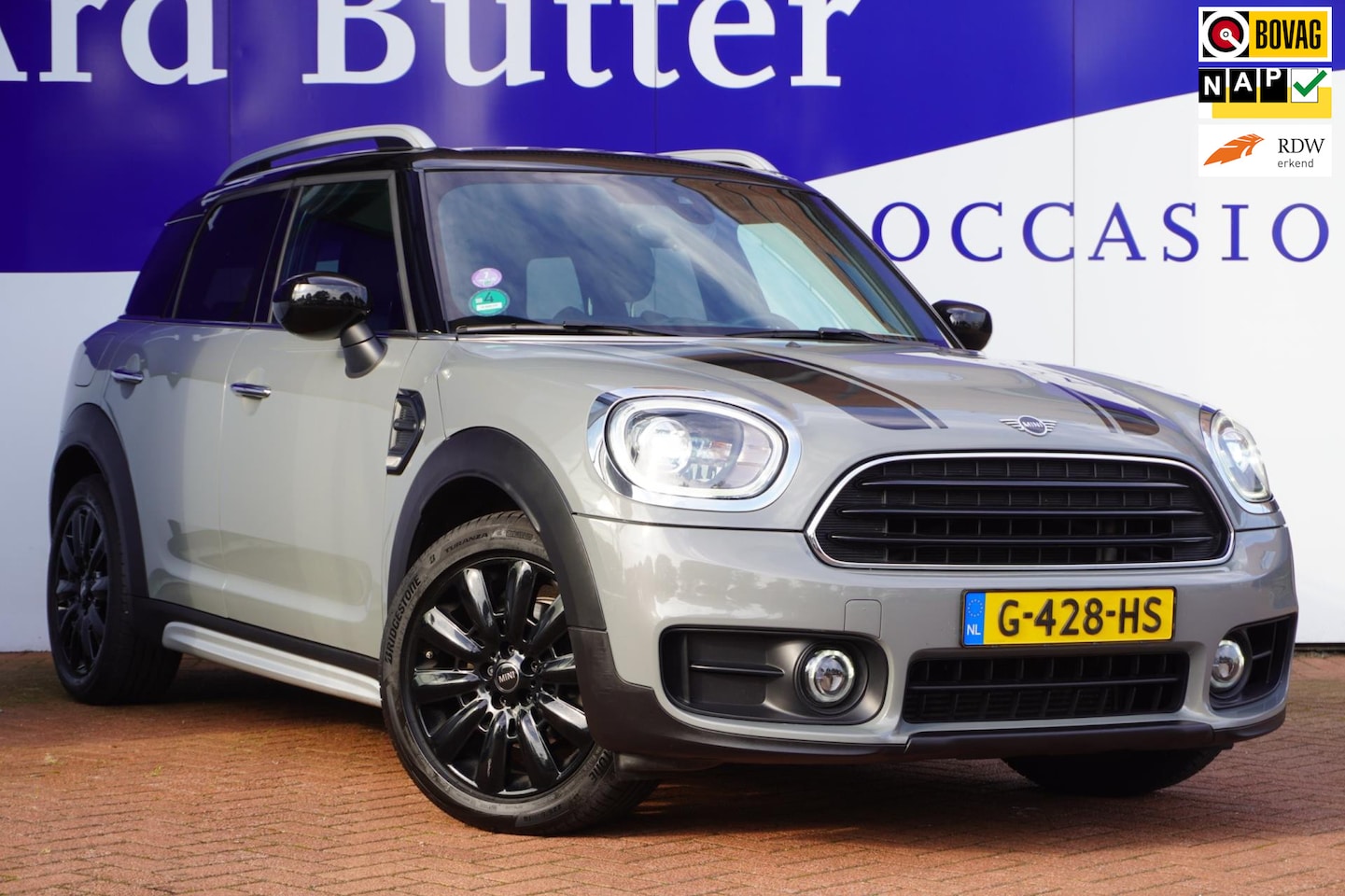 MINI Countryman - Mini 1.5 Cooper Business Edition / Chili-Pack / Navi / 18"Lmv / Privacy-Glass / = TOP KLEU - AutoWereld.nl