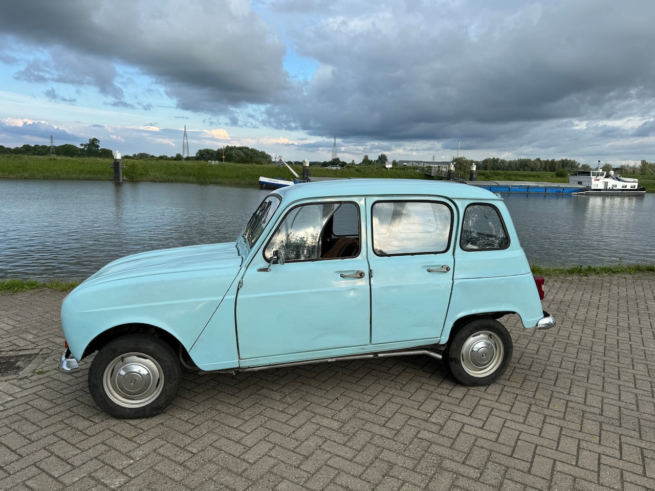 Renault 4 - GTL. F4. F6  INRUIL MOGELIJK - AutoWereld.nl