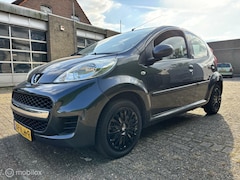 Peugeot 107 - 1.0-12V Urban Move / APK 10-2025