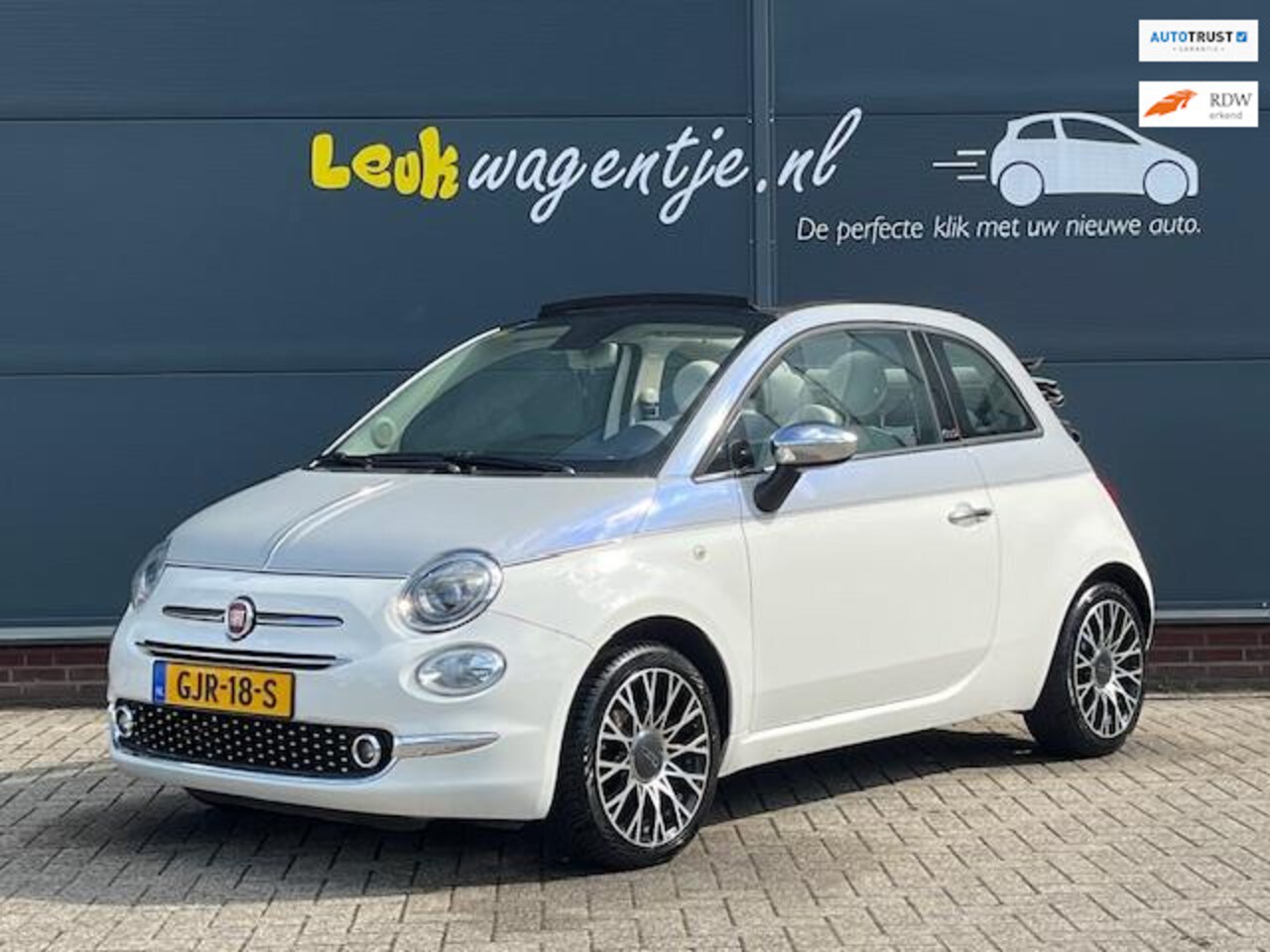 Fiat 500 C - 1.2 Collezione Cabrio *navigatie *carplay *16” - AutoWereld.nl