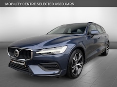 Volvo V60 - 2.0 B3 Essential | Trekhaak | Climate | Driver Assist | All-Seas