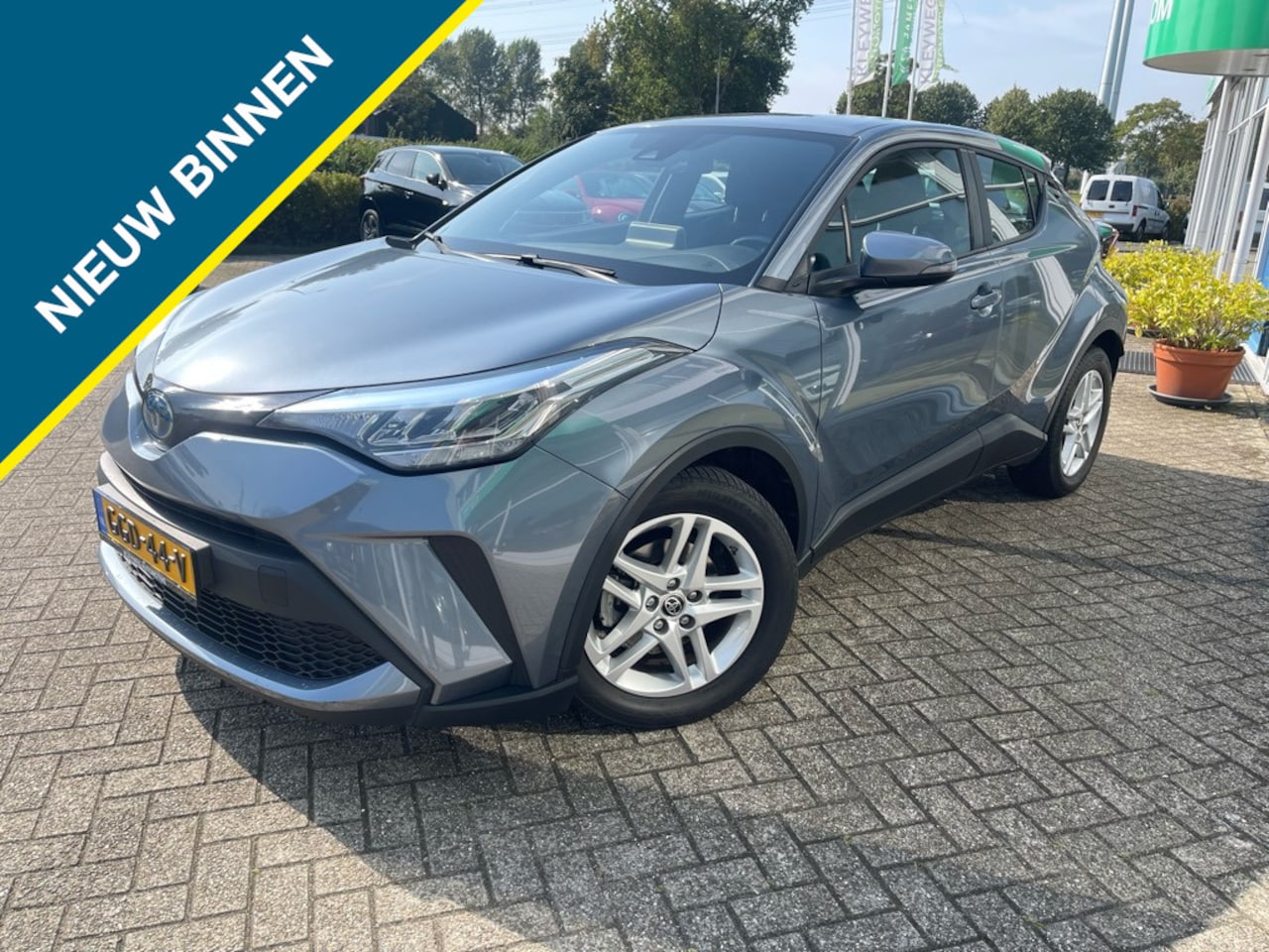 Toyota C-HR - 1.8 Hybrid Bns, Nav, Camera, Carplay, All seasons - AutoWereld.nl