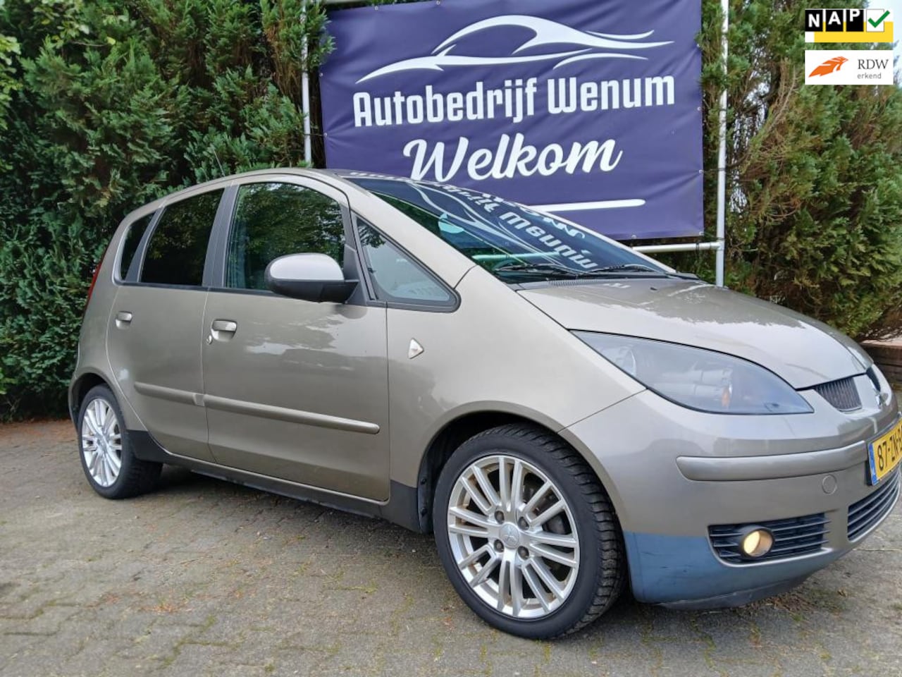 Mitsubishi Colt - 1.5 Sky. Panoramadak, Airco, 5 Deurs, LM velgen,enz - AutoWereld.nl