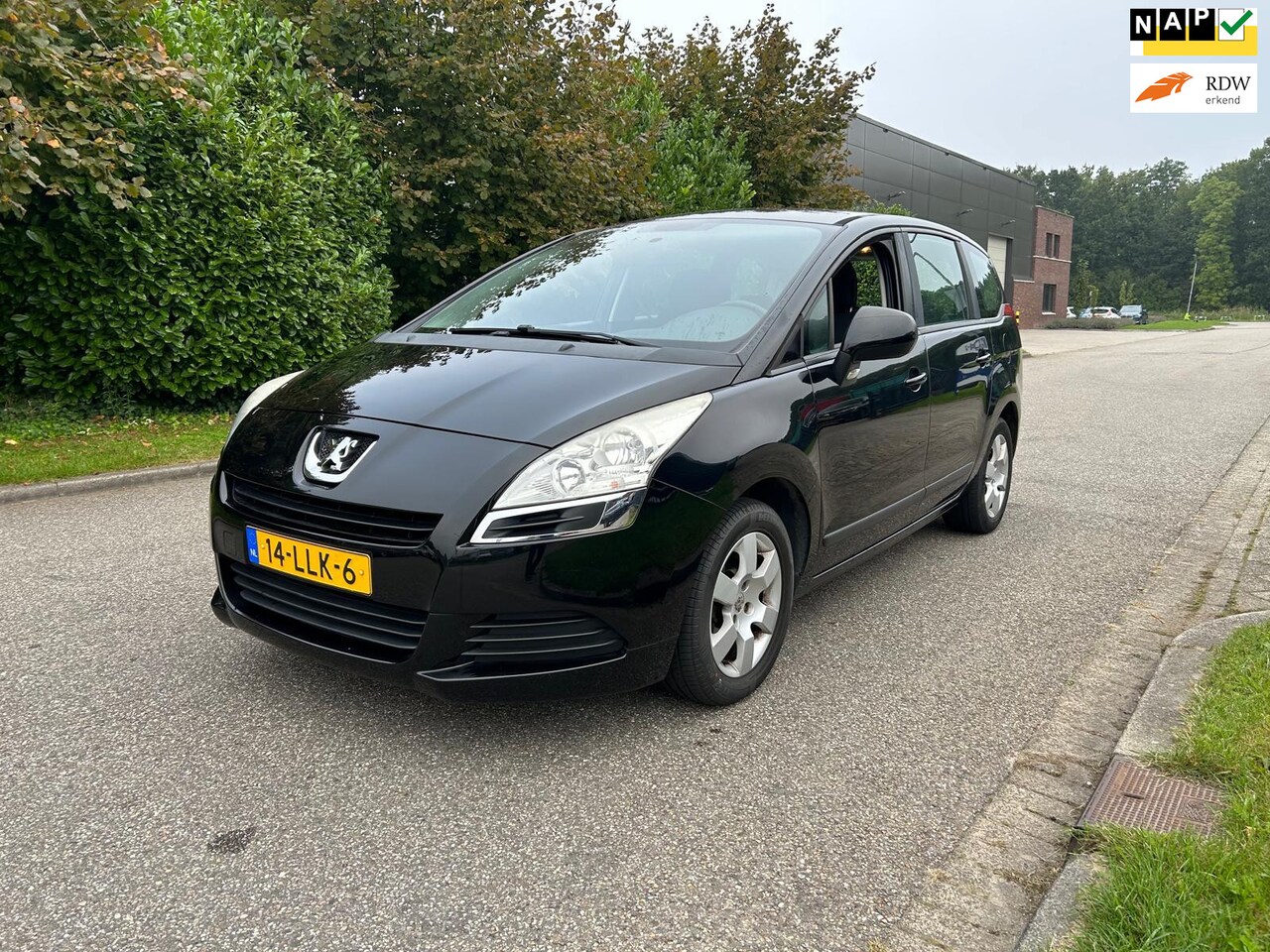 Peugeot 5008 - 1.6 VTi SR 7Persoons Cruise*Airco*NAP*Trekhaak*28-05-2025 APK*LM velgen*2e eigenaar* - AutoWereld.nl