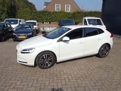 Volvo V40 - 1.5 T2 Polar+ Automaat, Ecc, Navigatie, LM velgen