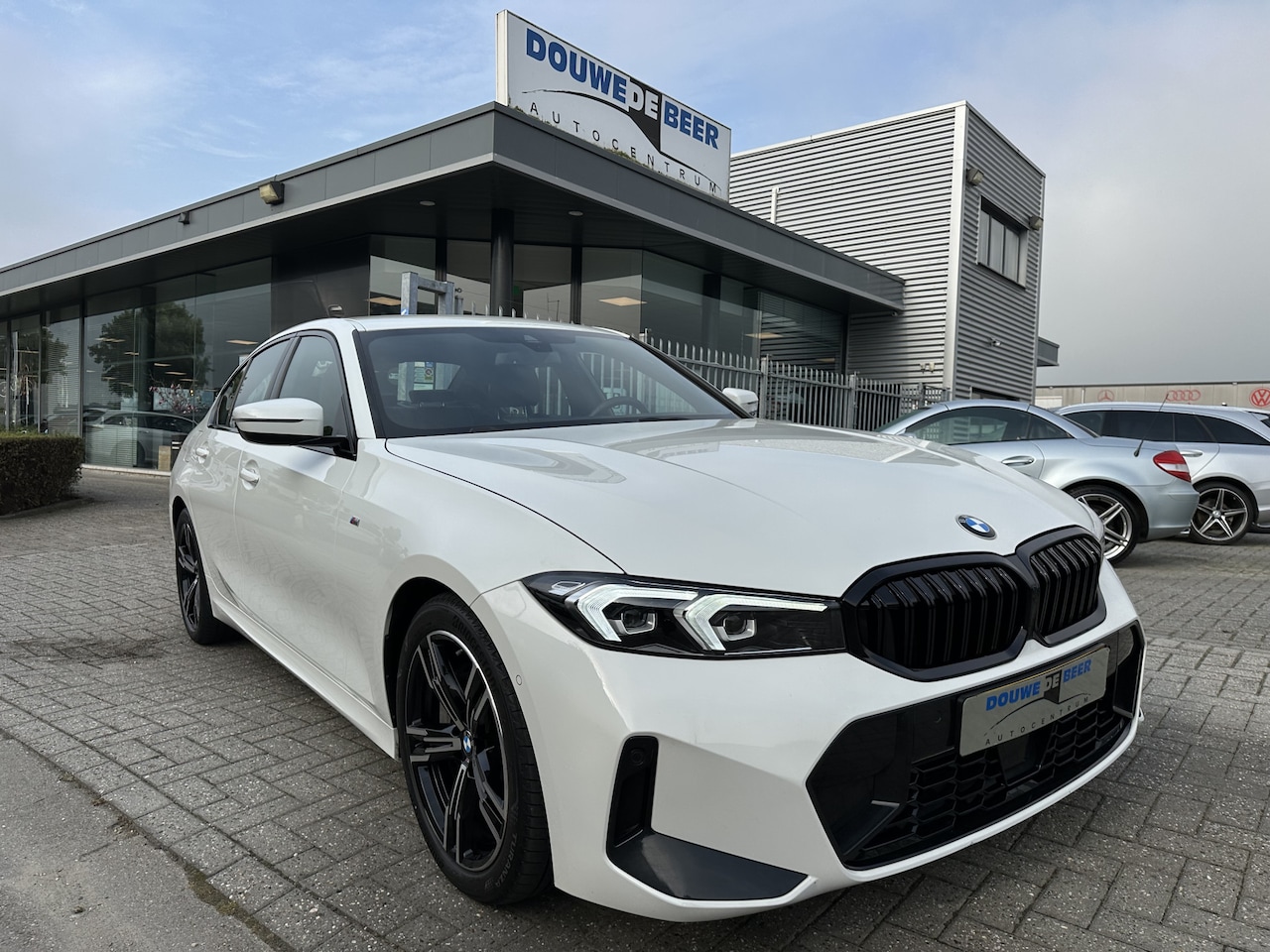 BMW 3-serie - 330i NEW MODEL M sport - AutoWereld.nl