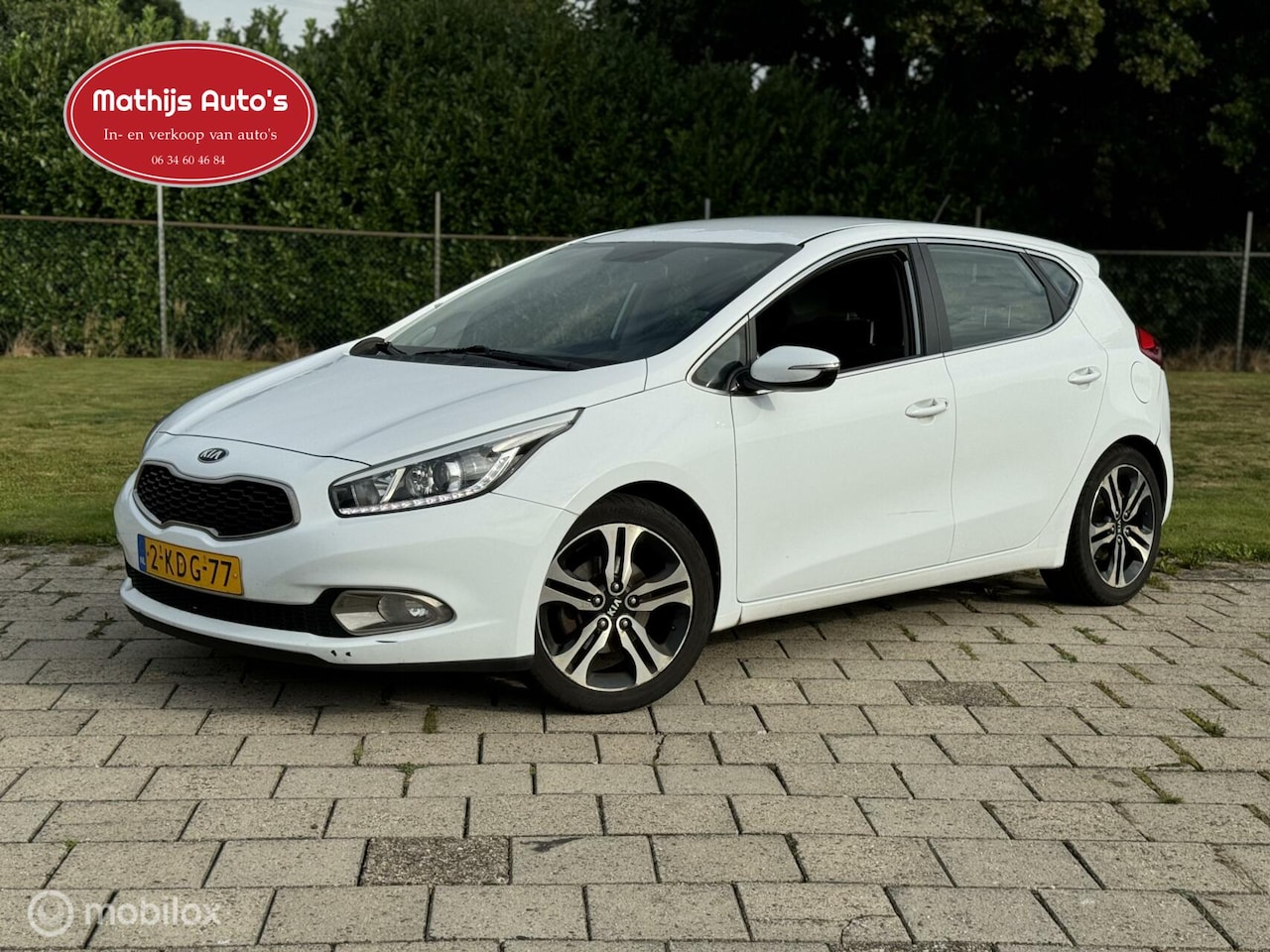 Kia Cee'd - 1.6 CRDi Comfort Pack Clima Hatchback - AutoWereld.nl