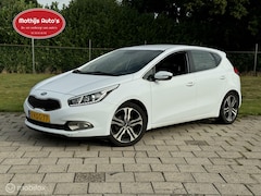 Kia Cee'd - 1.6 CRDi Comfort Pack Clima Hatchback