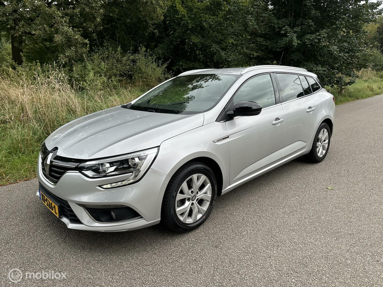 Renault Mégane Estate - 1.3 TCe Limited 1.3 TCe Limited - AutoWereld.nl