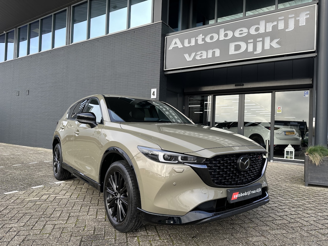 Mazda CX-5 - 2.0 Autom. M Hybrid Homura Navi 360Camera Leer Bose El.Klep - AutoWereld.nl