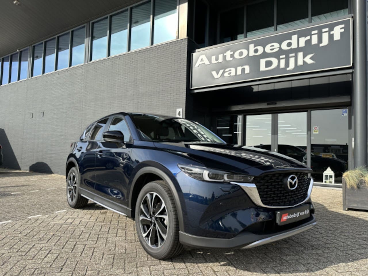 Mazda CX-5 - 2.0 Navi 360Camera Trekhaak Leer 19Inch - AutoWereld.nl