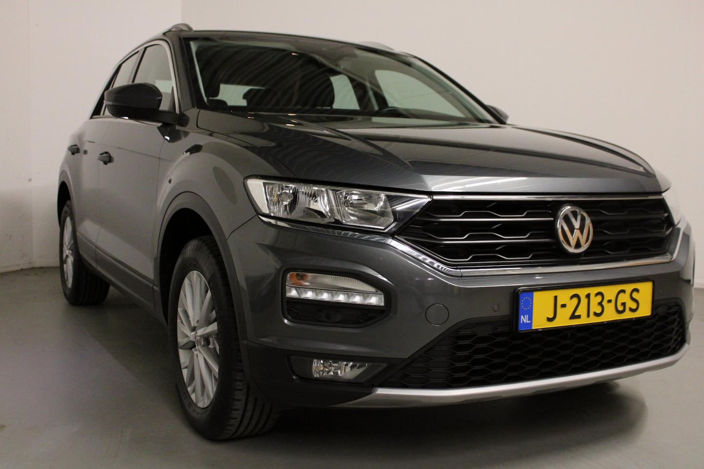 Volkswagen T-Roc - 1.5 TSI Style Business T-Haak | Navi | Airco | ACC | LMV | 150PK! - AutoWereld.nl