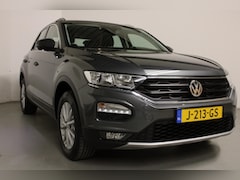 Volkswagen T-Roc - 1.5 TSI Style Business T-Haak | Navi | Airco | ACC | LMV | 150PK