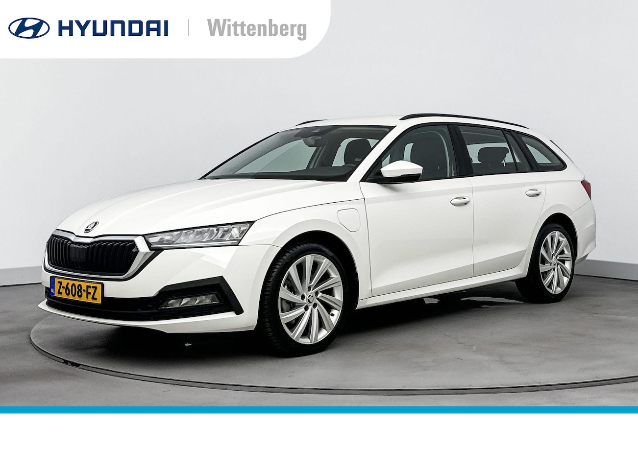 Skoda Octavia Combi - 1.4 TSI iV PHEV | Plug-in | Apple Carplay | Android Auto | Parkeersensoren | - AutoWereld.nl