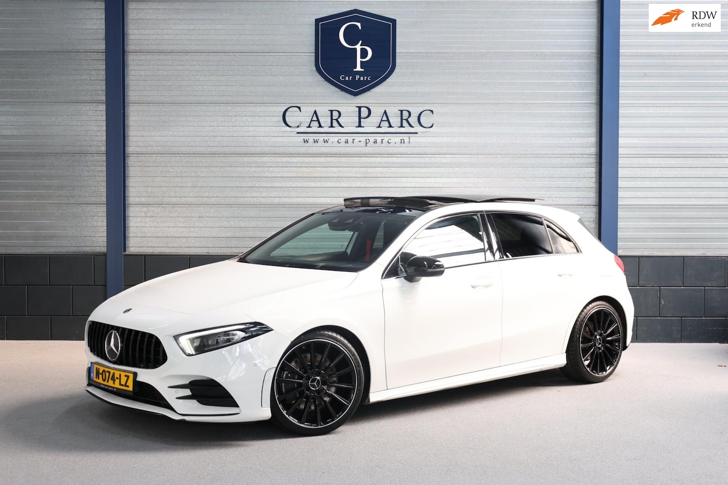 Mercedes-Benz A-klasse - 250 AMG MULTIBEAM+LED/VIRTUAL/SFEER/PANO/HALF LEDER+S.VERWARMING/19"LMV/CAM/LINE/ACC/ECC/1 - AutoWereld.nl