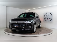 Volkswagen Tiguan - 1.4 TSI 2x R-Line Edition 161PK | Panorama | Keyless | Navi | Stoelverw. | LED