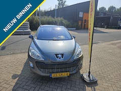 Peugeot 308 - 1.6 VTi XT met Airco