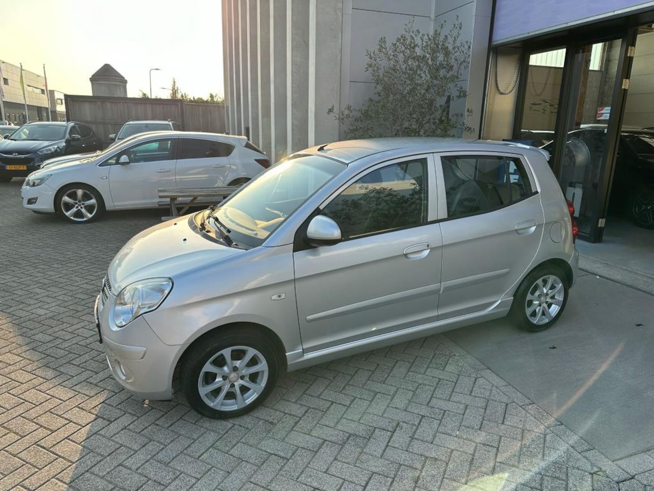 Kia Picanto - 1.1 X-tra First Edition AIRCO! APK! NAP! INRUIL MOGELIJK! - AutoWereld.nl