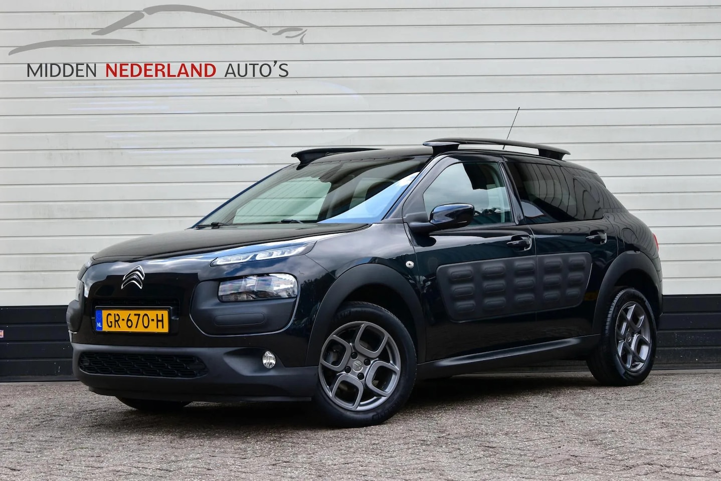 Citroën C4 Cactus - 1.2 PureTech Shine * CAMERA * ONDERHOUD HISTORIE * - AutoWereld.nl