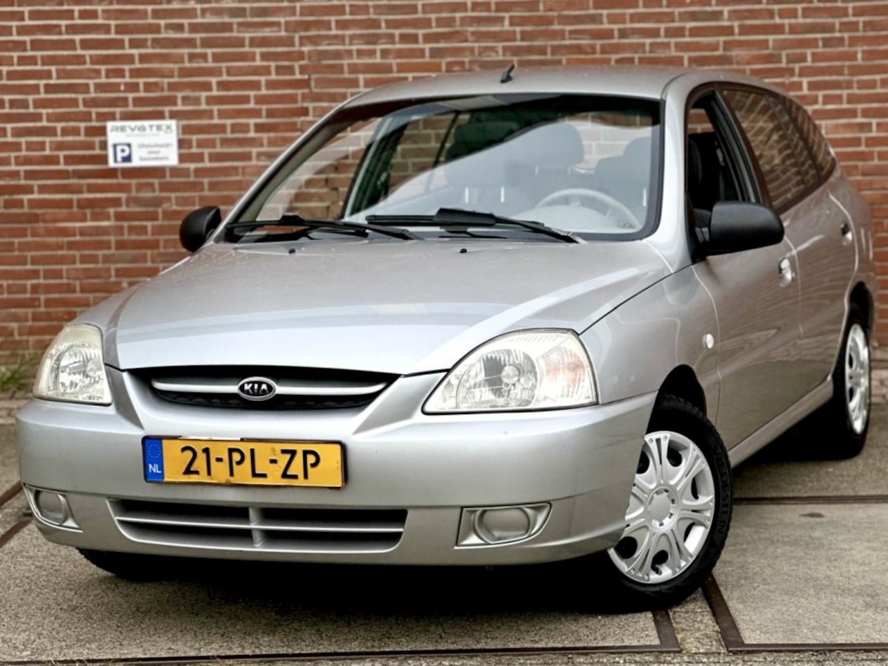 Kia Rio - 1.3 RS Visto 1.3 RS Visto - AutoWereld.nl