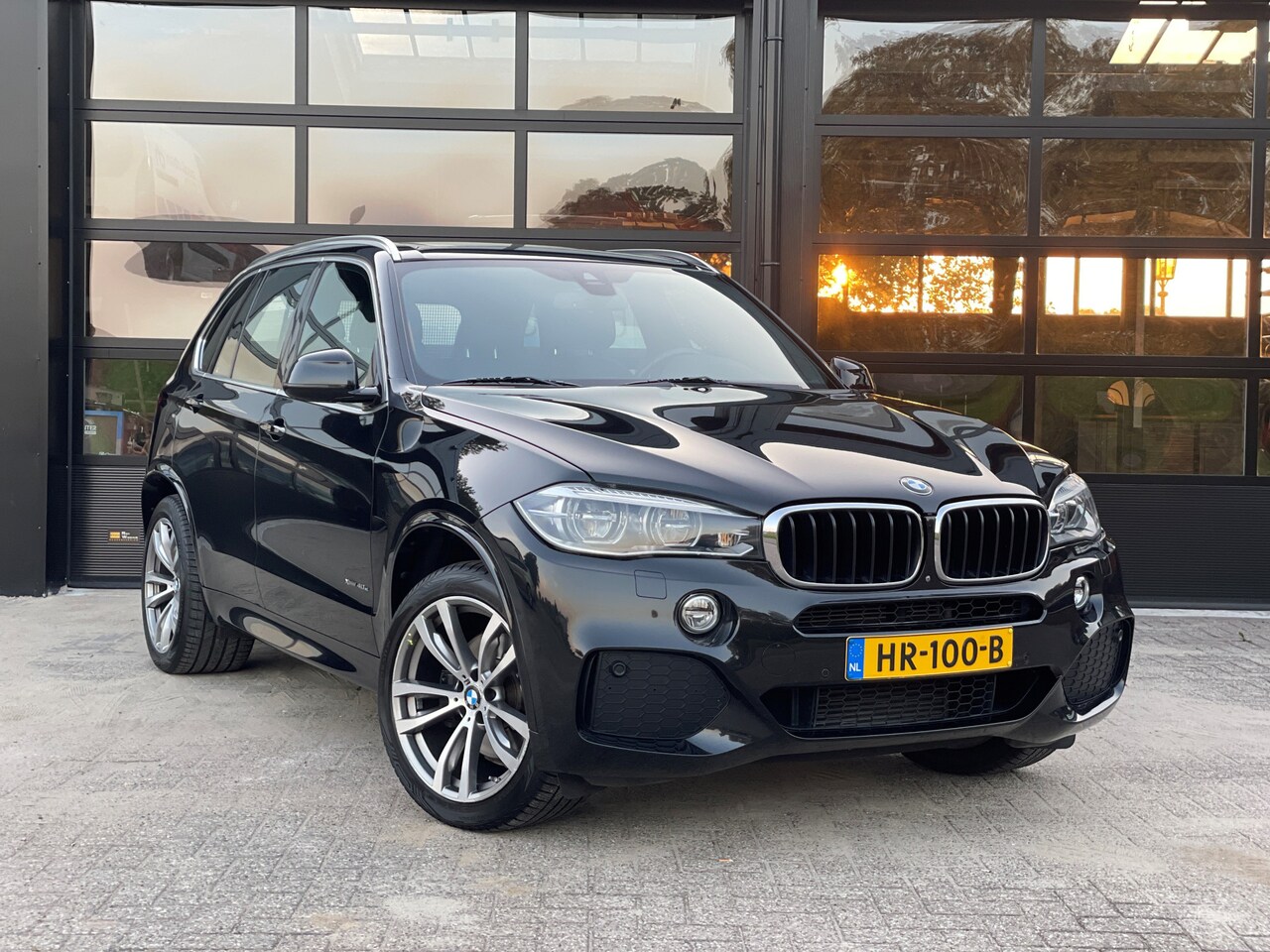 BMW X5 - xDrive 40e High Executive xDrive40e High Executive - AutoWereld.nl