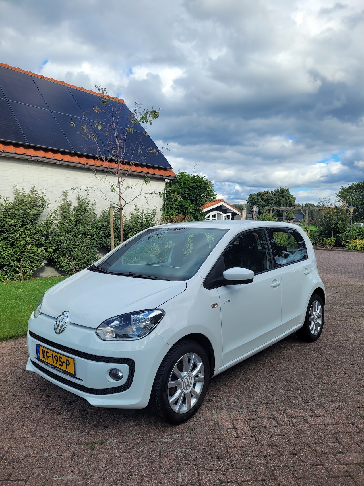 Volkswagen Up! - 1.0 high up! BlueMotion - AutoWereld.nl