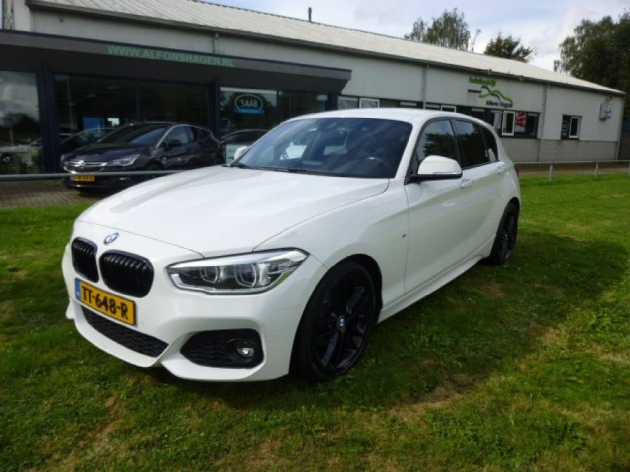 BMW 1-serie - 118I Centennial High Executive / M Pakket / Adaptive Led/ - AutoWereld.nl