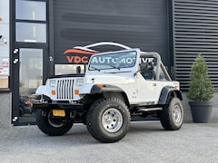 Jeep Wrangler - 4.0i Softtop Volledig Gerestaureerd | Leder | Zeer Netjes