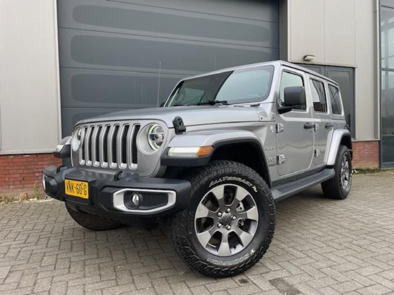 Jeep Wrangler - 2.0T Mild Hybrid Cabrio dak Grijs kenteken Excl Btw - AutoWereld.nl