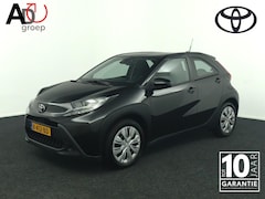 Toyota Aygo X - 1.0 VVT-i MT Play | Parkeercamera | Adaptieve Cruise Control | Hoge Instap | Airco | Apple