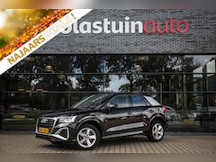 Audi Q2 - 35 TFSI S-line , Adap. cruise, Carplay,