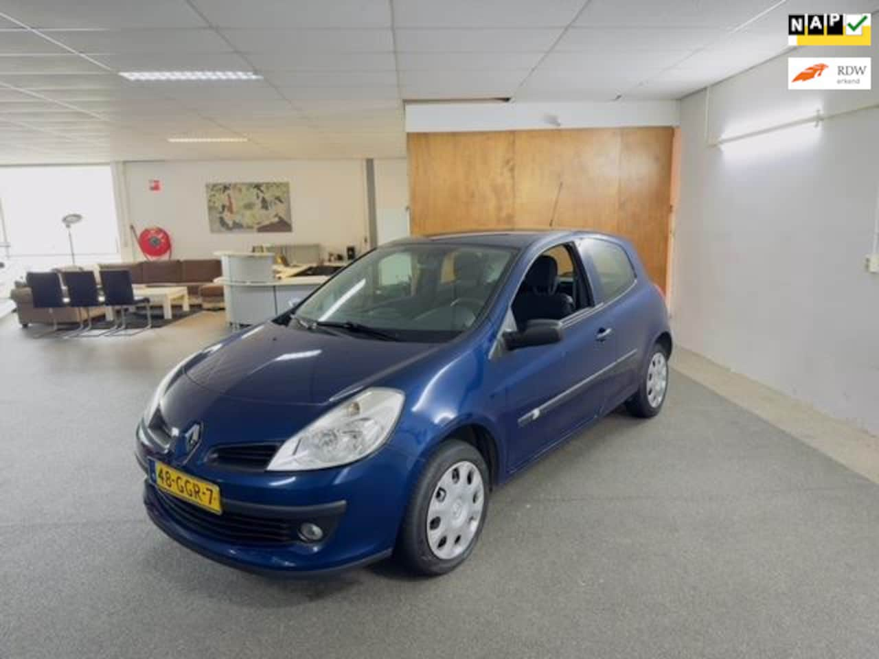 Renault Clio - 1.2-16V Special Line Apk Nieuw,Airco,E-Ramen,N.A.P,Trekhaak,VAK - Garage onderhouden,Topst - AutoWereld.nl