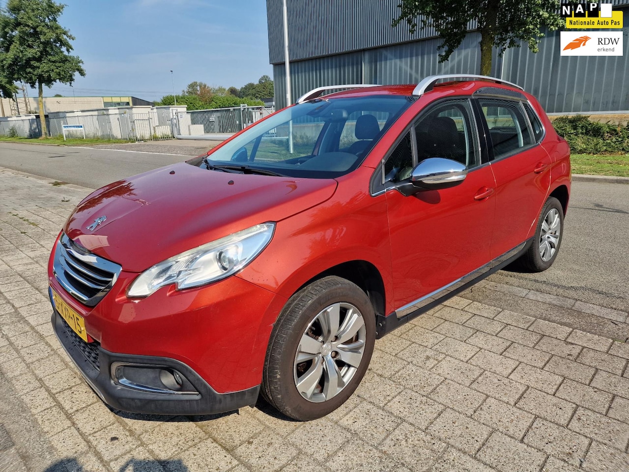 Peugeot 2008 - 1.2 PureTech Allure Automaat, Apk, Nap, Inruil mogelijk. - AutoWereld.nl