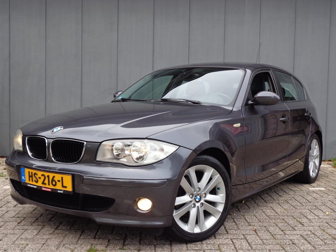 BMW 1-serie - 120i 5 Deurs Zeer Mooie Luxe BMW Volledig Onderhoudsboekje. - AutoWereld.nl